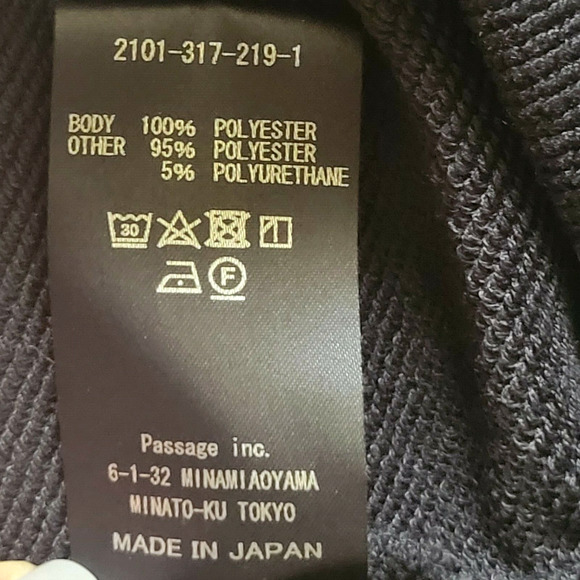 COGTHEBIGSMOKE Women COG Brooklyn Sweatshirt Black One Size - Picture 7 of 9